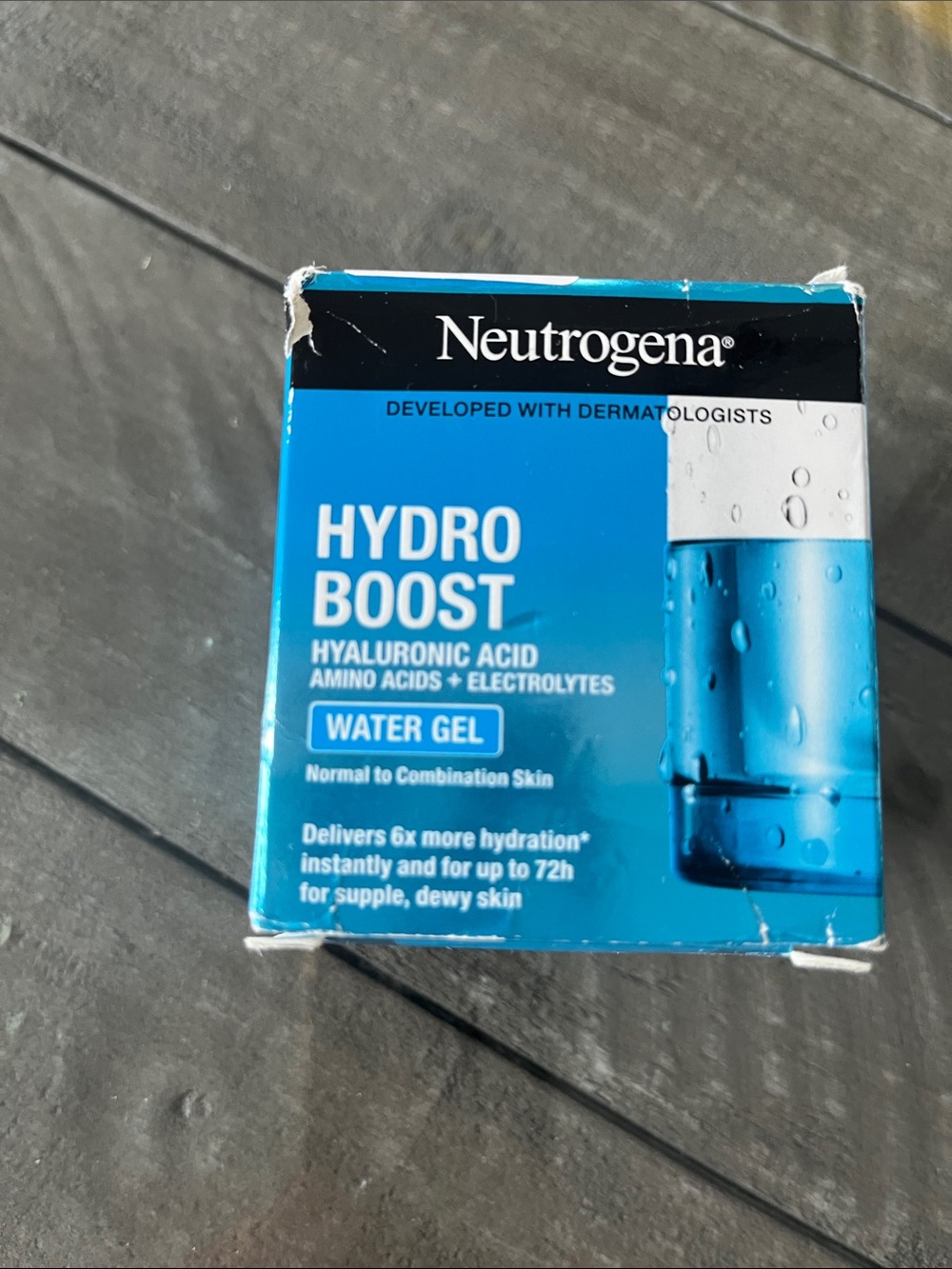 Neutrogena Hydro Boost Water Gel - Bright Blue Packaging